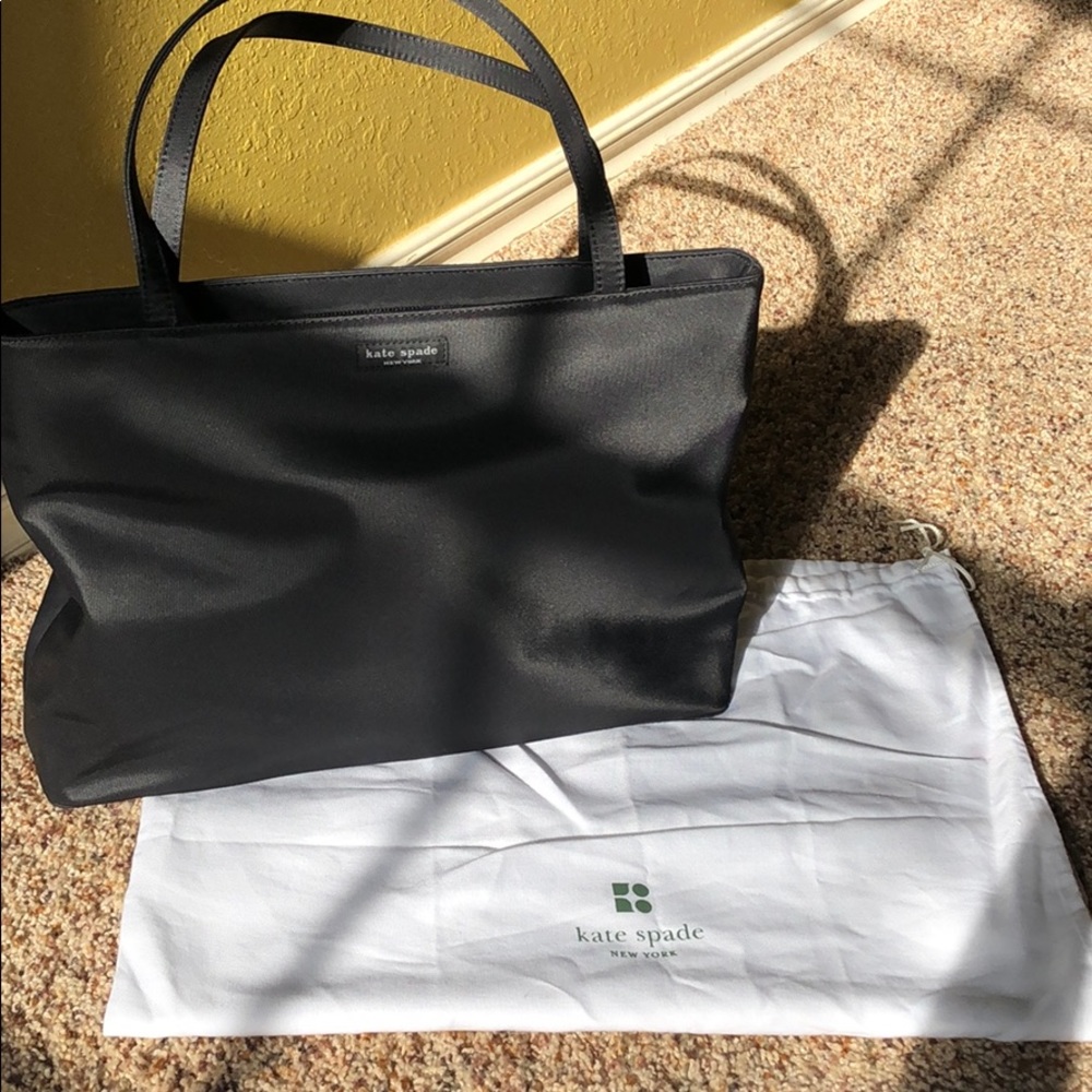 *🌺 Kate Spade Little Black purse 🌺*